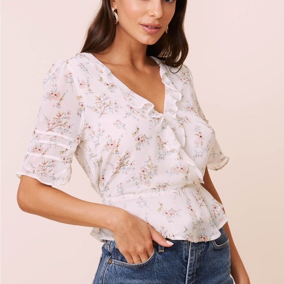 ASTR The Label Wrap Front Ruffle Top - Picture 2 of 6